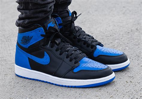 jordan 1 royal blue sneaker